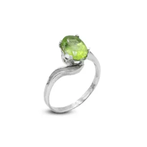 The Allure of Peridot Jewelry in Modern Fashion
