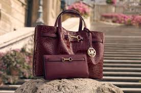 Why Shoppers Love the Michael Kors Outlet