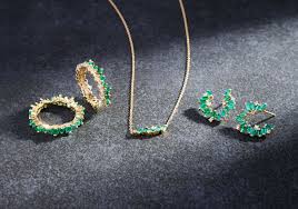 Styling Emerald Jewelry